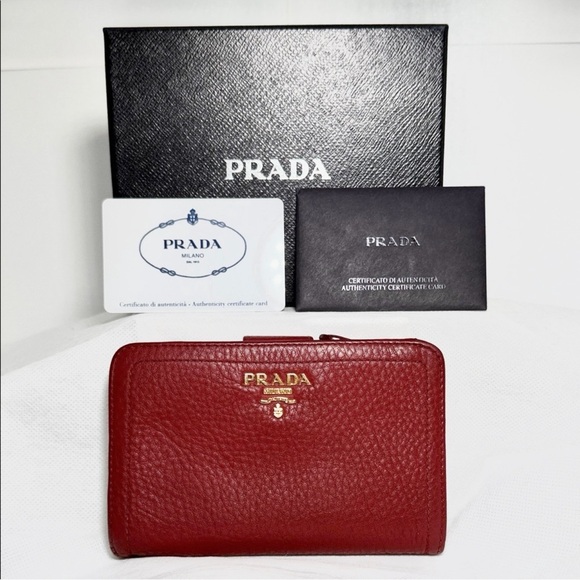Prada Wallet Red Pebbled Vitello Daino Leather COA and box - Picture 3 of 11